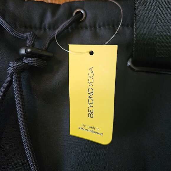 NWT Convertible Backpack - Picture 7 of 7